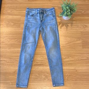 American Eagle high waisted jeans